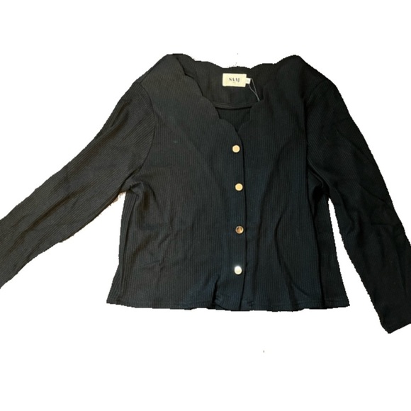 Sezane Sweaters - EUC Saaj Paris scalloped cardigan